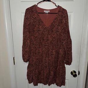 Lucky Brand Women’s V-Neck Dress in Rust / Paisley - Medium